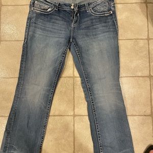 *plus size* Chelsea boot Vigoss jeans